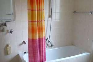 LET`S GO WEST  ** Helle 2 Zi. Wohnung - mit großem Balkon und Einbauküche** – Lessingstrasse 10, 93049 Westenviertel, Regensburg – Vorschaubild 6