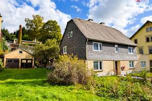 Sanierungsbedürftiges Einfamilienhaus in Gelenau kaufen – Fachwerkhaus mit Garten und Doppelgarage – 9423 Gelenau/Erzgebirge – Vorschaubild 1