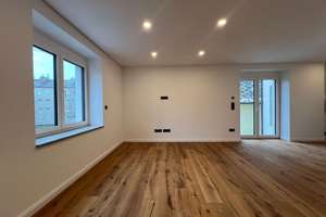 Lichtdurchflutetes Appartement mit luxuriöser Ausstattung und Balkon in Göggingen zu vermieten!