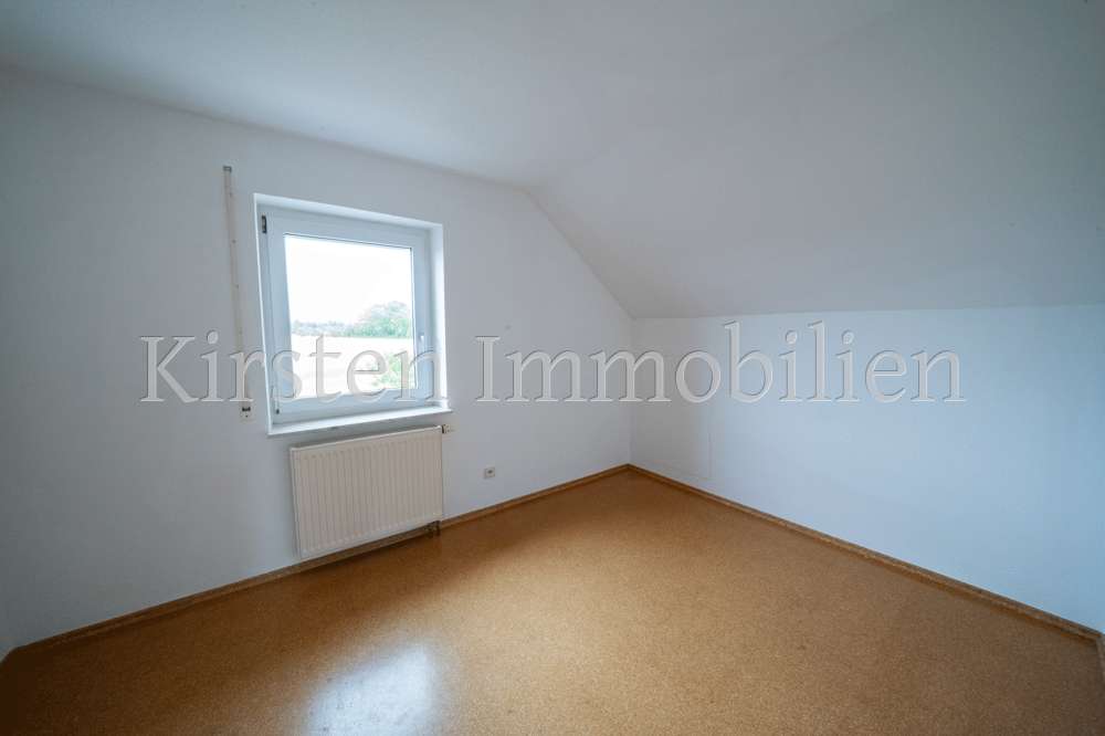 Immobilie in Rosenfeld - Top Lage! Modernes Generationenhaus mit 3 sep. Wohnungen Bj 1993, Doppelgarage! - Bild 5