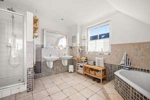 Property thumbnail 17