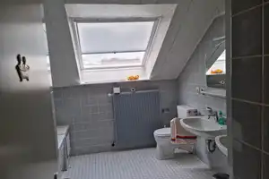 Komfortables Wohnhaus plus Renditeobjekt! – Bielefeld – Vorschaubild 21