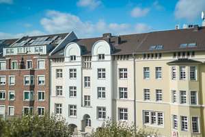 3-4 Zimmer: Maisonette-Dachgeschosswohnung mit Terrasse direkt auf der Luegallee – Luegallee 10, 40545 Oberkassel, Düsseldorf – Vorschaubild 4