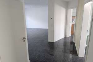 Gartenliebhaber aufgepasst: 5-Zimmer-Wohnung in Oberhausen – Die vollständige Adresse der Immobilie erhältst du vom Anbieter., 46045 Styrum, Oberhausen – Vorschaubild 12