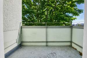 Bezugsfreie 2-Zimmer-Altbauwohnung mit Gäste-WC und Balkon – Die vollständige Adresse der Immobilie erhältst du vom Anbieter., 13347 Gesundbrunnen, Berlin – Vorschaubild 6