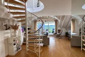 Exklusive 3,5-Zimmer-Maisonettewohnung mit Galerie, zwei Balkonen und traumhaftem Ausblick ins Grüne – Schweitzerstraße 48, 70619 Sillenbuch (Ortsteil), Stuttgart – Vorschaubild 9
