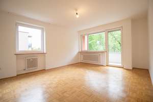 Gepflegte 3-Zimmer Wohnung mit Balkon im 2. OG in Schwabing-West. 