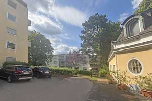 Großzügige 4 -Zimmerwohnung mit Balkon und Loggia auf ruhigem Parkgrundstück in hervorragender Lage! – Die vollständige Adresse der Immobilie erhältst du vom Anbieter., 65189 Nordost, Wiesbaden – Vorschaubild 10