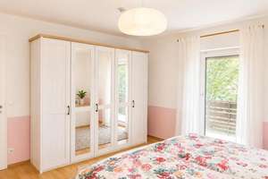 Gepflegtes freistehendes Einfamilienhaus mit Garten & Wintergarten - Fürth-Unterfarrnbach – Die vollständige Adresse der Immobilie erhältst du vom Anbieter., 90766 Unterfarrnbach, Fürth – Vorschaubild 17