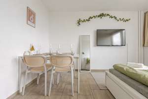 Zuhause mit 2 Zimmern in Köln-Neuehrenfeld – Graeffstraße 1, 50823 Neuehrenfeld, Köln – Vorschaubild 2