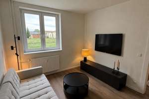 Designer-möblierte 2-Zimmer-Wohnung in Köpenick – Hochparterre, bezugsfertig nach moernisierung – Die vollständige Adresse der Immobilie erhältst du vom Anbieter., 12557 Köpenick, Berlin – Vorschaubild 5