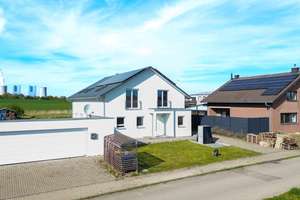 KfW 40+ Smart Home Einfamilienhaus mit Einliegerwohnung, Doppelgarage & Garten in Bedburg – Die vollständige Adresse der Immobilie erhältst du vom Anbieter., 50181 Bedburg – Vorschaubild 3