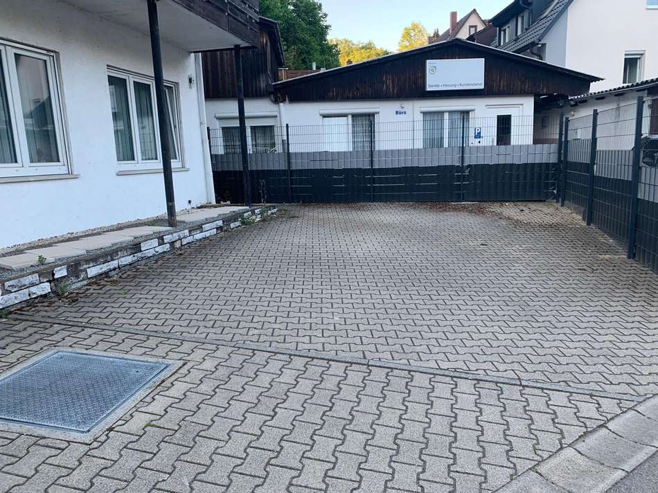 PKW-Stellplätze