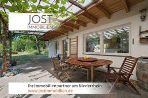 Viel Raum für Familie und Individualität – besondere Doppelhaushälfte mit großem Garten – Die vollständige Adresse der Immobilie erhältst du vom Anbieter., 41179 Rheindahlen-Land, Mönchengladbach – Vorschaubild 1