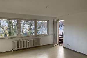 Helle 2-Zimmer Wohnung im 3. OG mit Balkon in Krefeld Stadtmitte