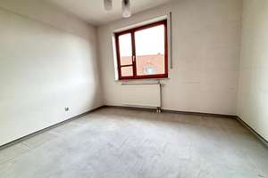 Bezugsfreies Haus mit 250 m² Wohn- und Nutzfläche, 5-7 Zi., Vollkeller, Hobbyraum, Garage und Garten – Die vollständige Adresse der Immobilie erhältst du vom Anbieter., 1156 Gompitz, Dresden – Vorschaubild 12