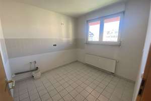 Erfurt* Karree am Südpark*renovierte 3 Zi.-Whg. *Balkon* sep. Küche* Wannenbad – Otto-Knöpfer-Strasse 6, 99096 Daberstedt, Erfurt – Vorschaubild 4