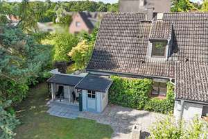 Platzreiches Einfamilienhaus auf sonnigem Grundstück in Hamburg Sasel – Die vollständige Adresse der Immobilie erhältst du vom Anbieter., 22393 Sasel, Hamburg – Vorschaubild 5