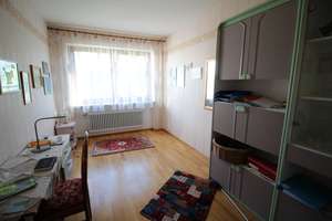 Gepflegtes Einfamilienhaus mit 2 Terrassen, Garten und Garage  - Ulm/Wiblingen – Die vollständige Adresse der Immobilie erhältst du vom Anbieter., 89079 Wiblingen, Ulm – Vorschaubild 19