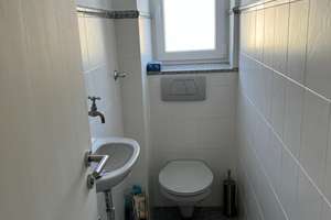 Geschmackvolle 3-Raum-Wohnung mit Balkon und EBK in Stuttgart – Die vollständige Adresse der Immobilie erhältst du vom Anbieter., 70435 Zuffenhausen-Schützenbühl, Stuttgart – Vorschaubild 10