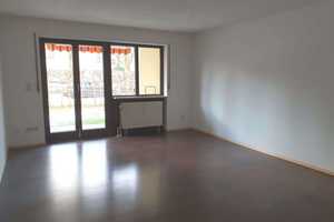Stilvolle 3-Zimmer-Erdgeschosswohnung mit Balkon und EBK in München Perlach – Therese-Giehse-Allee 89, 81739 München – Vorschaubild 1