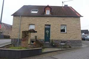 Sehr schön modernisiertes Einfamilienhaus im Herzen von Birresborn – Vulkaneifel (Kreis) – Vorschaubild 1