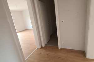 Alles neu! 2,5 Raum Wohnung in super Lage! Fernwärme! – Hans-Thoma-Straße 1, 45147 Holsterhausen, Essen – Vorschaubild 3