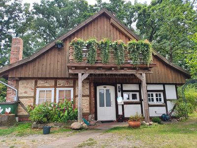 3-Zimmer Whg in Isernhagen, renoviert, Balkon, Hofstelle
