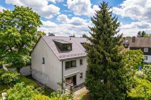 Familienparadies: Gepflegt und bezahlbar! Bezugsfreies Reiheneckhaus mit großem Garten und Garage