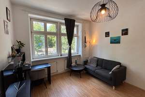 Renovated & fully furnished 1-room flat for sale in the ❤️ of Friedrichshain
