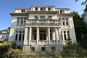 MHI - "Altbauperle" in Wiesbadener Spitzenlage! Repräsentative Altbauvilla mit 3 großen Wohnungen – Die vollständige Adresse der Immobilie erhältst du vom Anbieter., 65189 Südost, Wiesbaden – Vorschaubild 2