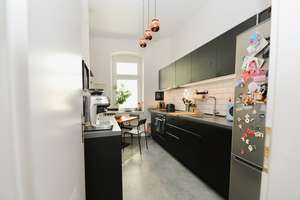 HOHE DECKEN, BALKON & PARKETTBODEN - BEGEHRTE KIEZLAGE, RUHIG & ZENTRAL - DIREKT AM HAUSBURGPARK – Kochhannstr. 19 ff, 10249 Friedrichshain, Berlin – Vorschaubild 3