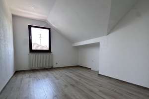 Großzügige DG-Wohnung im Grünen! Erstbezug nach Sanierung – 86943 Thaining – Vorschaubild 14