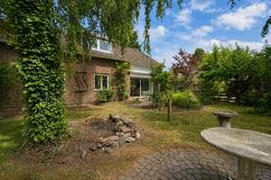 Ruhig gelegenes Einfamilienhaus mit Garten und viel Platz zum Ankommen in Krefeld-Traar! – Die vollständige Adresse der Immobilie erhältst du vom Anbieter., 47802 Traar, Krefeld – Vorschaubild 14