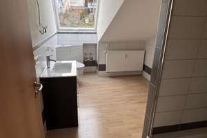 Wohnen in Pforzheim: 2,5-Zimmer-Dachgeschosswohnung mit Einbauküche – Enzstraße 135, 75181 Eutingen, Pforzheim – Vorschaubild 7