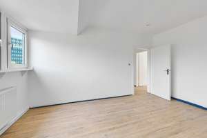 Düsseldorf-Rath | Dachgeschoss für sich allein – helle 3 Zimmer mit Atmosphäre – 40472 Rath, Düsseldorf – Vorschaubild 19