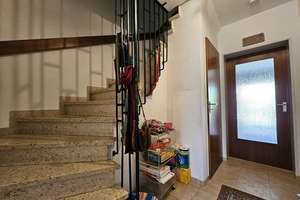 „Charmantes Reihenendhaus in Augsburg-Haunstetten – Ihre Chance auf individuelles Wohnen“ – Die vollständige Adresse der Immobilie erhältst du vom Anbieter., 86179 Haunstetten-Ost, Augsburg – Vorschaubild 9