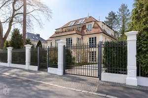 Elegante Villenwohnung mit separatem Wellnesskomfort: Berlin-Grunewald – Die vollständige Adresse der Immobilie erhältst du vom Anbieter., 14193 Grunewald, Berlin – Vorschaubild 2