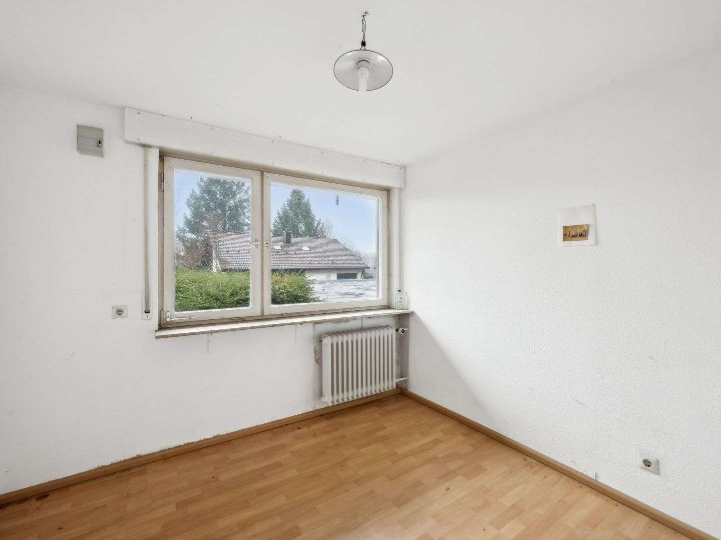 Immobilie in Gaggenau - Großzügiges Mehrgenerationenhaus mit Einliegerwohnung in hervorragender Lage von Gaggenau - Bild 5