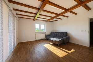 Modernisiertes Einfamilienhaus mit großem Grundstück und vielseitigen Nutzungsmöglichkeiten – Die vollständige Adresse der Immobilie erhältst du vom Anbieter., 91626 Schopfloch – Vorschaubild 4
