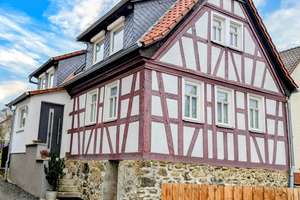 Traumhaftes neuaufgebautes Fachwerkhaus mit Garten und Stellplatz