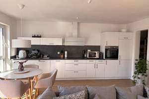 Moderne, helle 2-Zimmer-Wohnung mit EBK und Balkon – Schultheißstr. 101b, 85049 Friedrichshofen-Hollerstauden, Ingolstadt – Vorschaubild 3