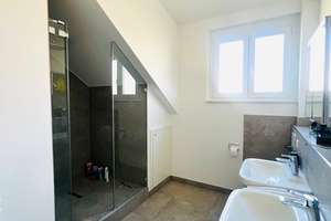 Penthouse am Killesberg | 118 m² | 2 Balkone | Panoramablick – Die vollständige Adresse der Immobilie erhältst du vom Anbieter., 70192 Killesberg, Stuttgart – Vorschaubild 4