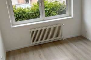 kleine 2-Zimmerwohnung mitten in Krefeld! – Lohstr. 188, 47798 Stadtmitte, Krefeld – Vorschaubild 2