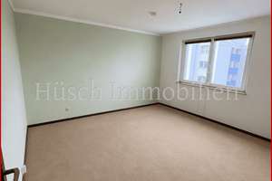 **huesch-immobilien.de**  3-Raum-Wohnung im 11. OG mit traumhaftem Weitblick, Balkon, Aufzug, Garage – 45131 Rüttenscheid, Essen – Vorschaubild 13