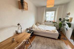 Zuhause im Regensburger Westen: Attraktive 3-Zimmer-Wohnung mit Süd-West-Loggia – Die vollständige Adresse der Immobilie erhältst du vom Anbieter., 93049 Westenviertel, Regensburg – Vorschaubild 3