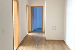 +++GROßE 2,5-R. WHG. +TAGESLICHTBAD m. WANNE+++GROßZÜGIGE RÄUME + BALKON+++