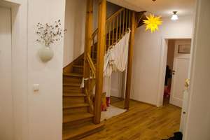 Sanierte Altbau-Maisonettewohnung mit Garten im Herzen von Wilhelmshöhe – Die vollständige Adresse der Immobilie erhältst du vom Anbieter., 34131 Bad Wilhelmshöhe, Kassel – Vorschaubild 2
