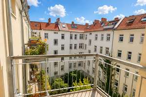 Top-Lage: Samariterviertel 2-Zimmer-Altbauwohnung aus der Gründerzeit im Herzen von Friedrichshain m – Die vollständige Adresse der Immobilie erhältst du vom Anbieter., 10247 Friedrichshain, Berlin – Vorschaubild 2