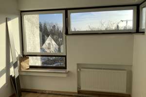 Ganz oben: : schöne  renovierte 3 Zimmer Whg. mit Essdiele und Südterrasse – Karl-Witthalm-Str. 25, 81375 Neuhadern, München – Vorschaubild 14